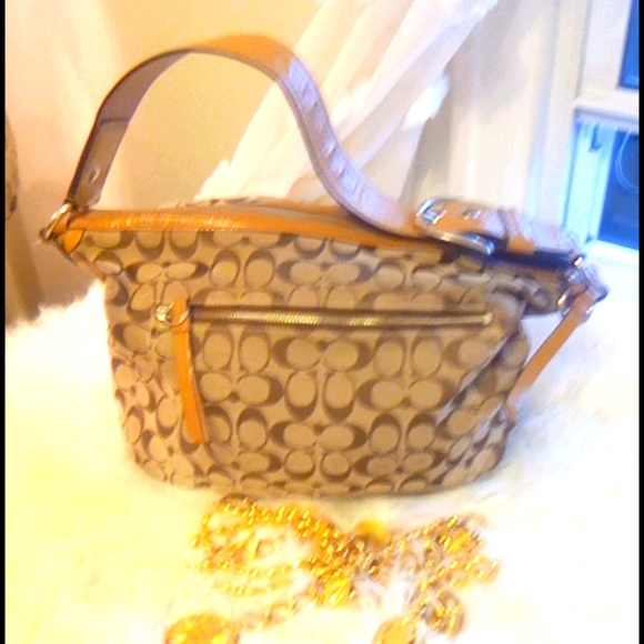 Handbags - Coach Handbag 👜